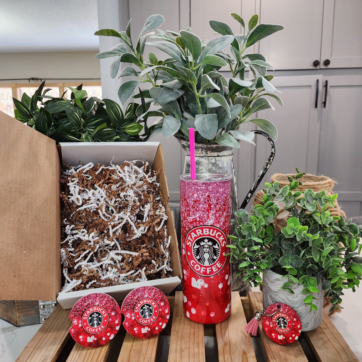 20oz Designer Coffee, Faux Glitter, Valentine Coffee Gift Box Det (Tumblers, Coasters & Keychain)