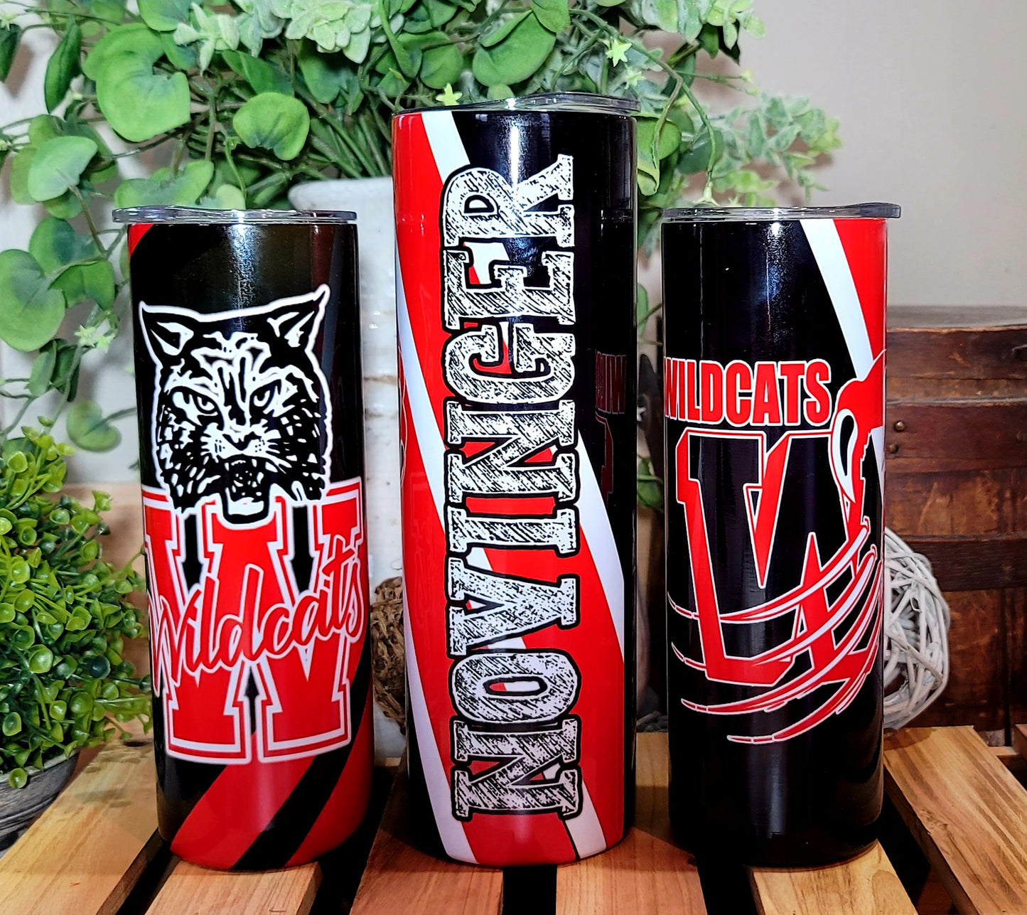 30oz Wildcats Novinger Stainless Steel Double Walled Tumbler (w/clear plastic straw)