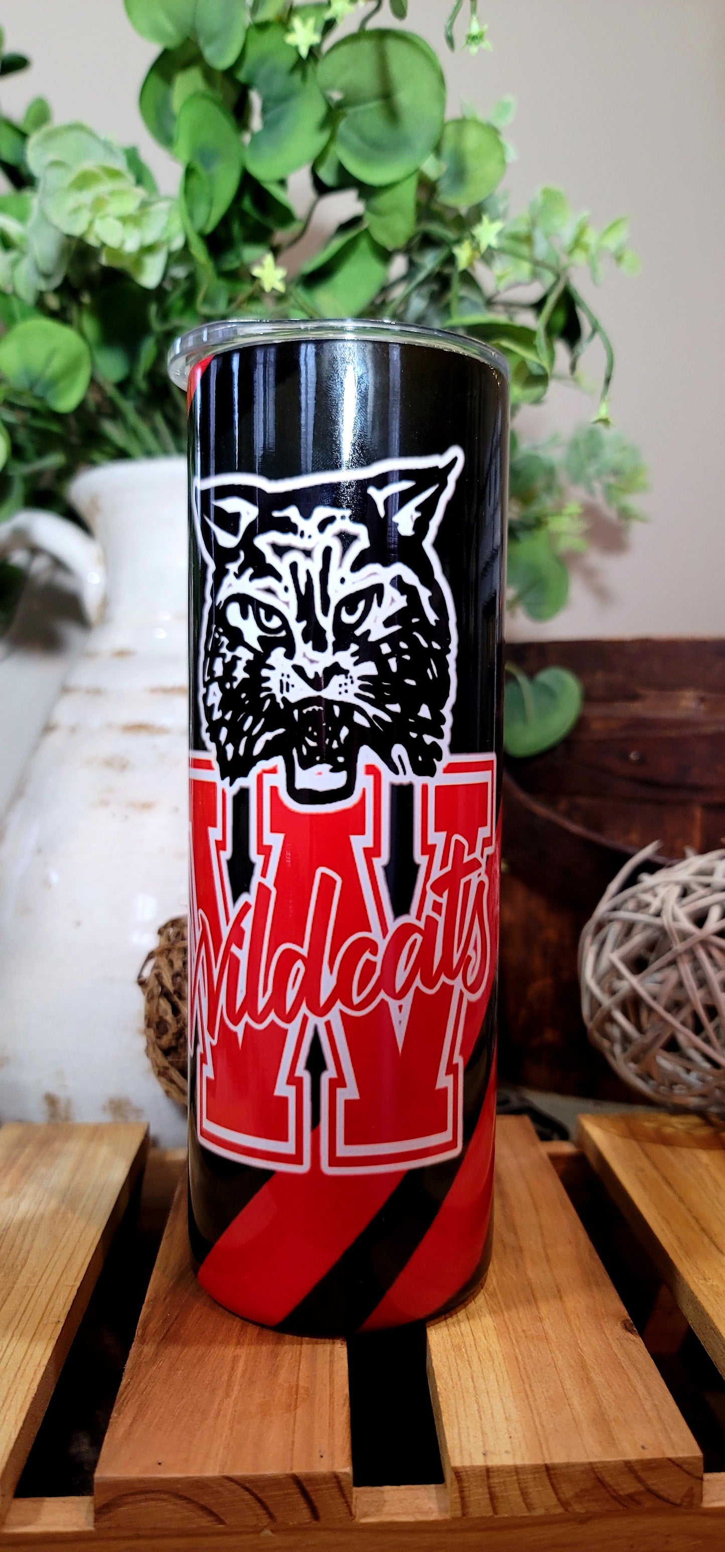 30oz Wildcats Novinger Stainless Steel Double Walled Tumbler (w/clear plastic straw)